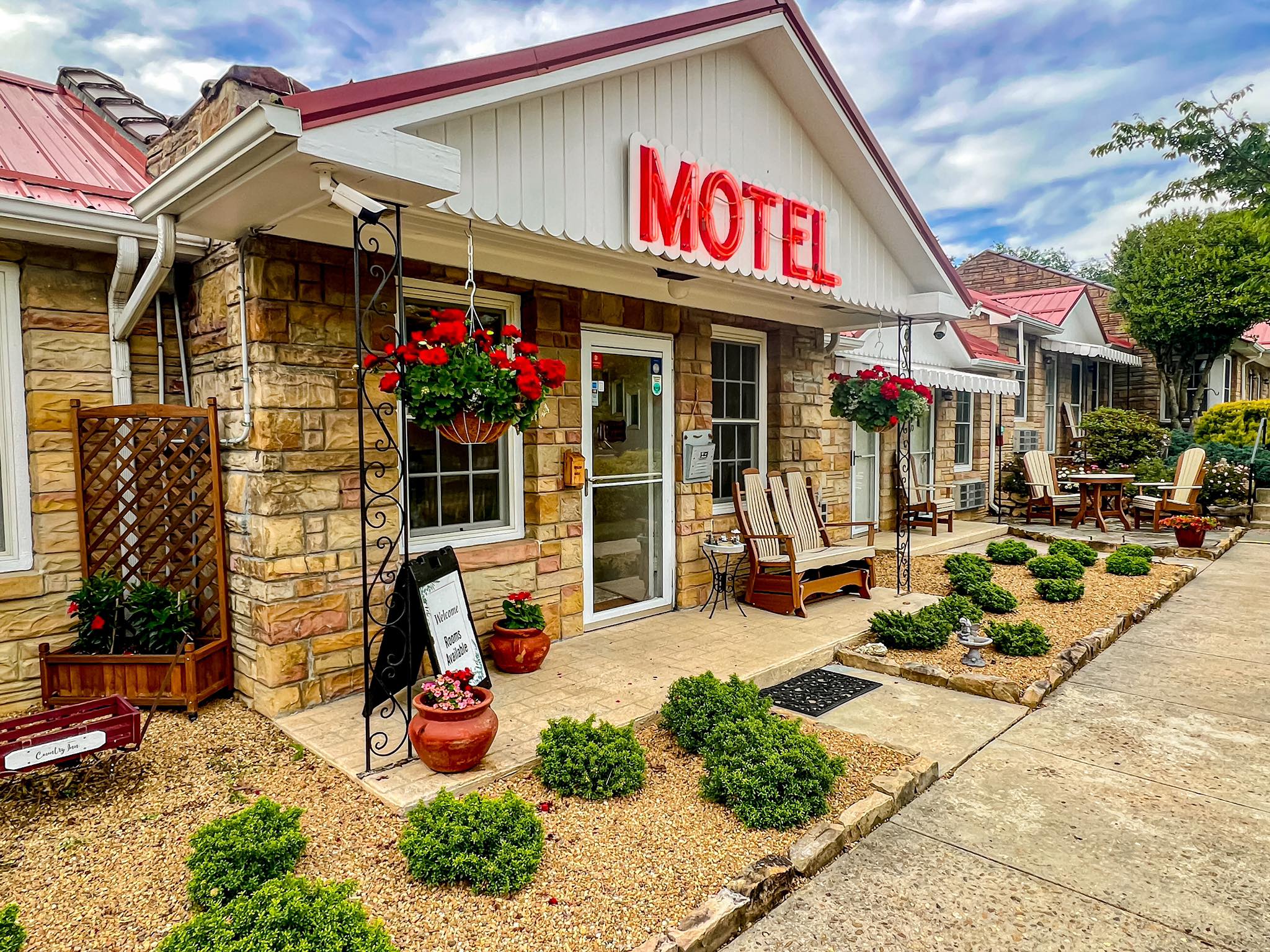 Carolina Country Inn front view